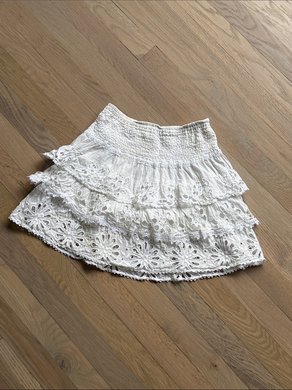 Temptation Positano White 100% Cotton Eyelet Tiered Mini Skirt / Size M